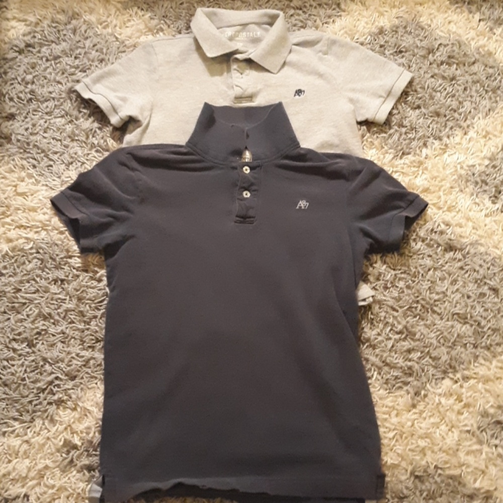 2️⃣Bundle of 2 Aeropostale polos
